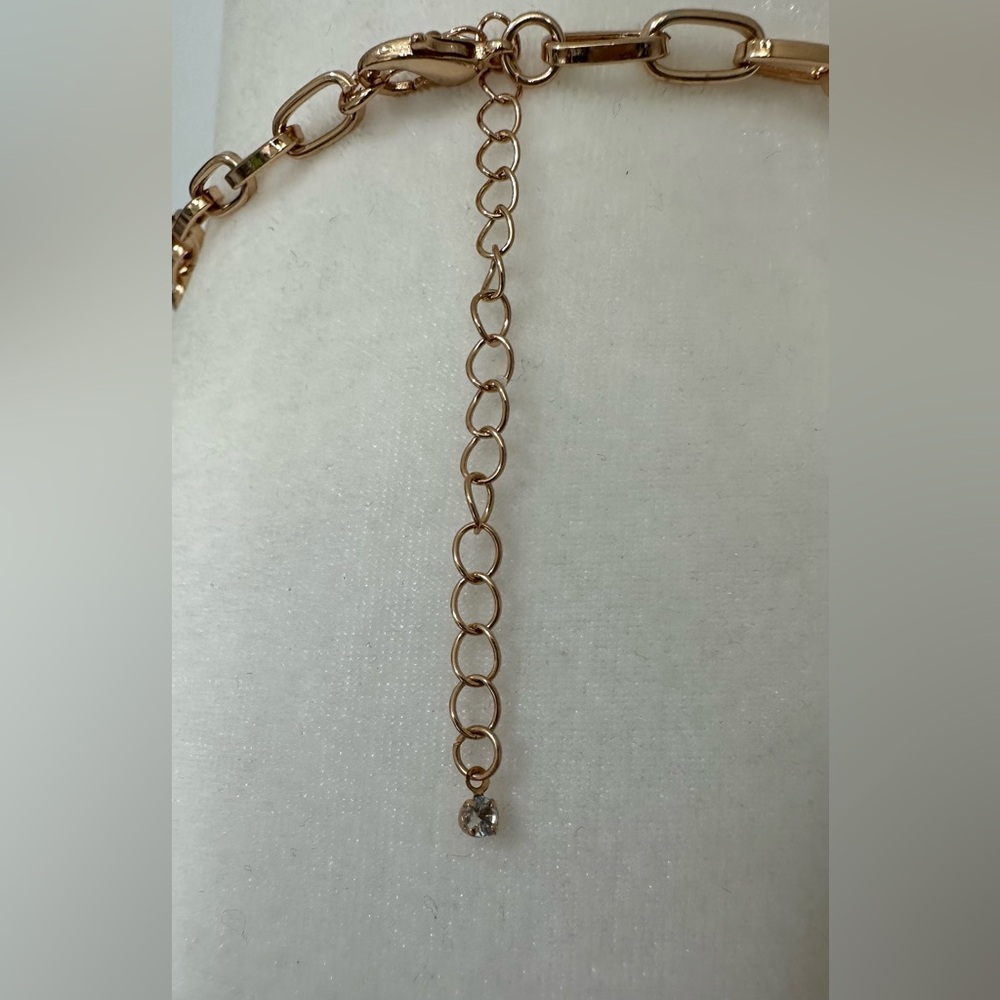 Urban Outfitters Katherine Lariat Charm Necklace Gold Tone with Pearl Accents - Picture 6 of 12